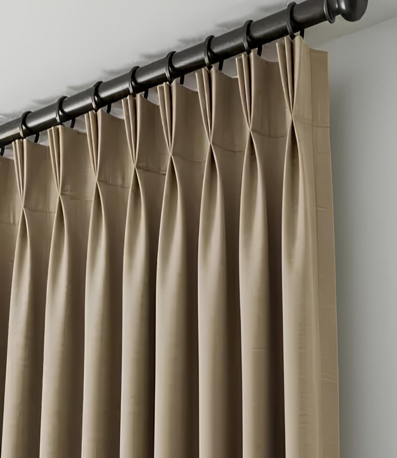 3 Pinch Pleat